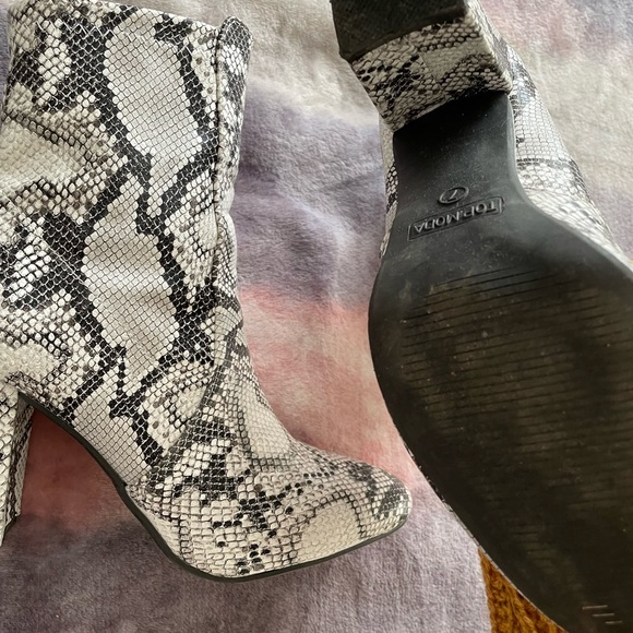 ‼️SOLD‼️ - Picture 4 of 4